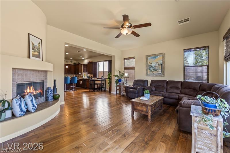 6864 Desert Island Street Property Photo 23