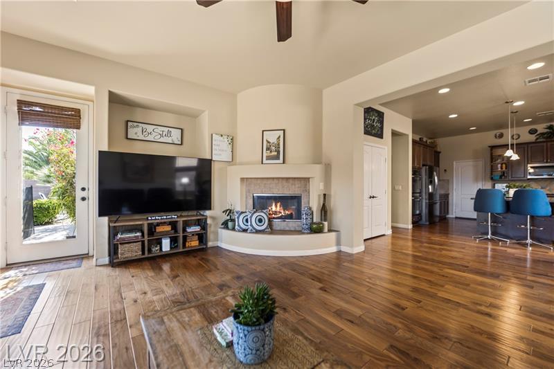 6864 Desert Island Street Property Photo 24