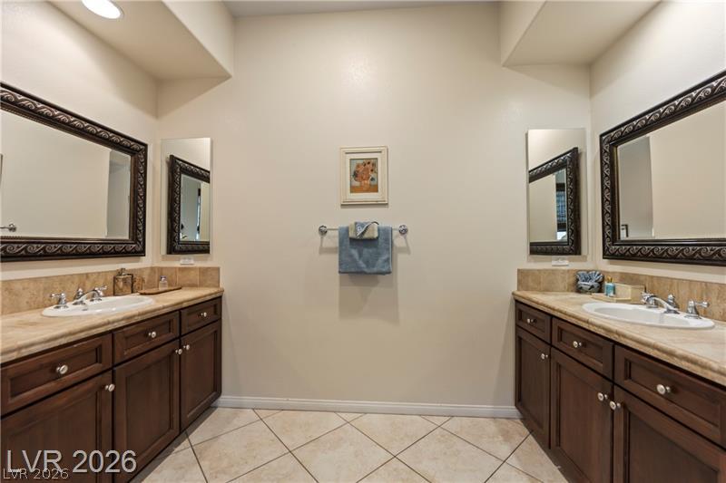 6864 Desert Island Street Property Photo 28