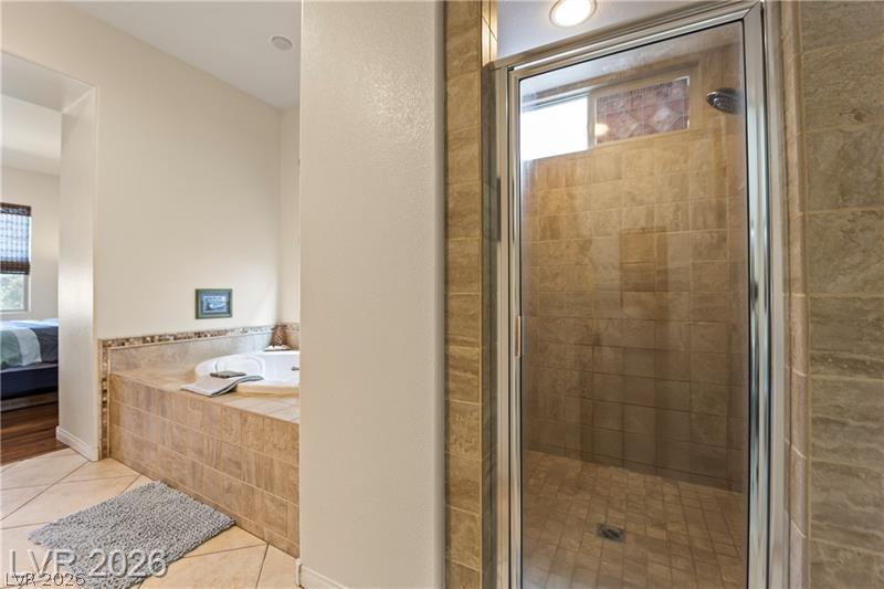 6864 Desert Island Street Property Photo 31