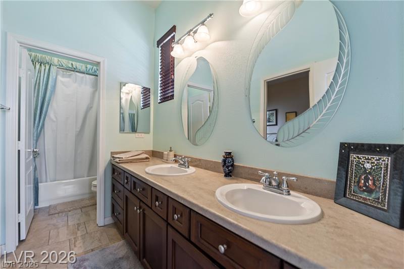 6864 Desert Island Street Property Photo 35