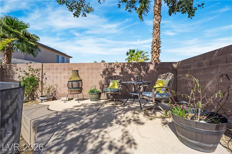 6864 Desert Island Street Property Photo 44