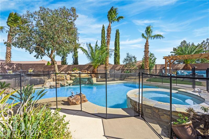 6864 Desert Island Street Property Photo 46