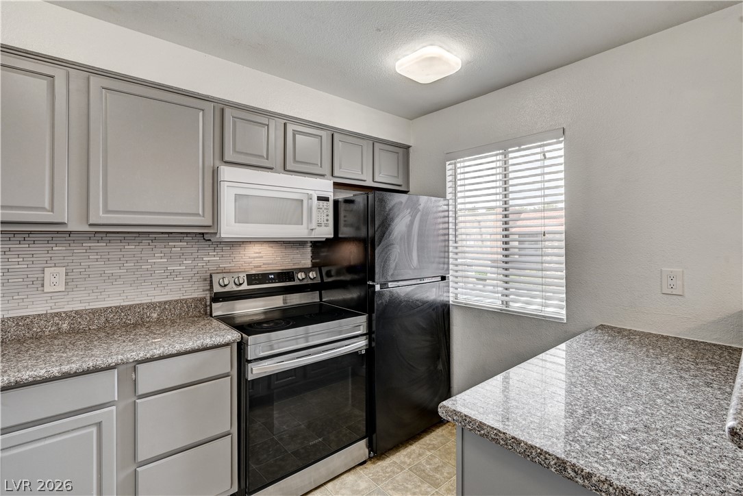 5404 River Glen Drive 362 Property Photo 14