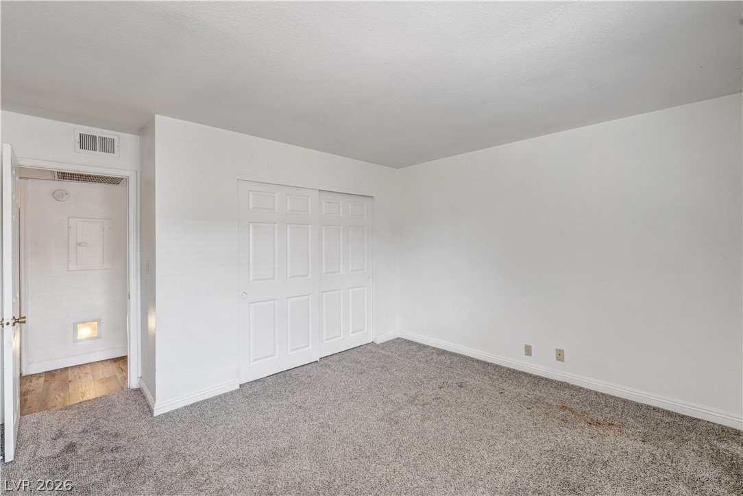5404 River Glen Drive 362 Property Photo 31