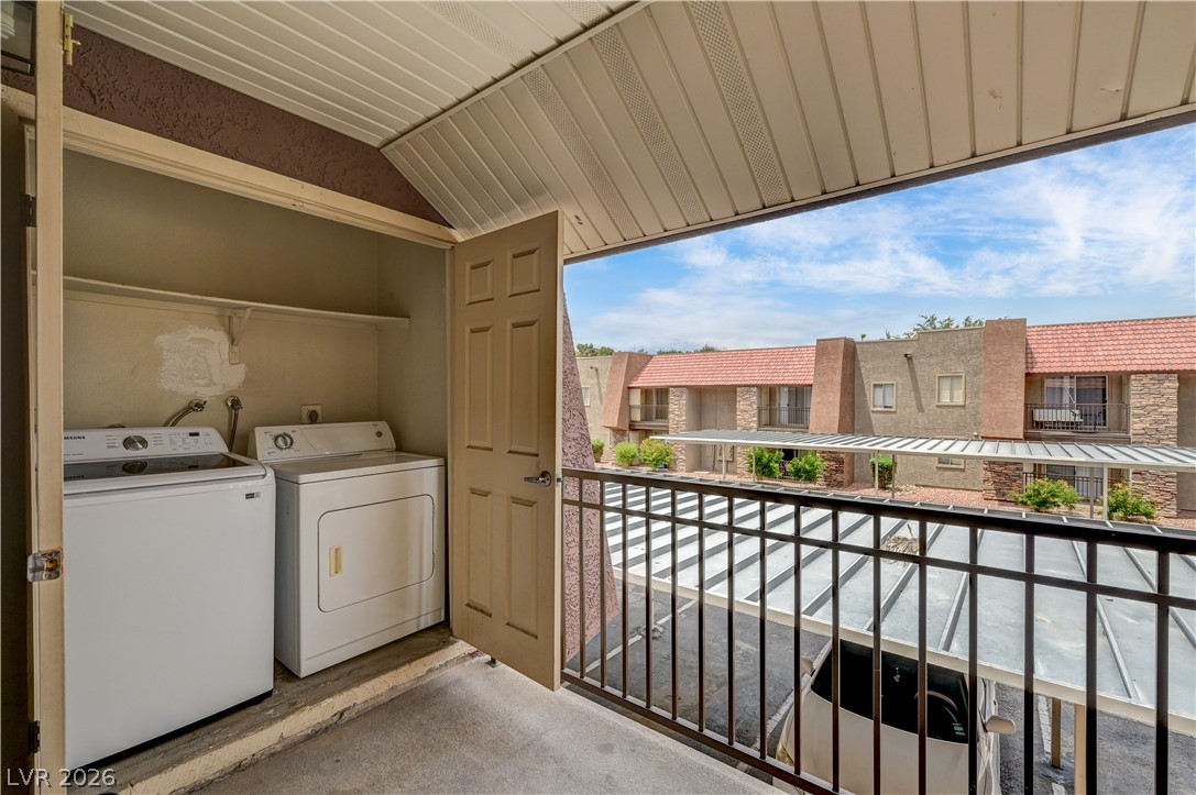 5404 River Glen Drive 362 Property Photo 32