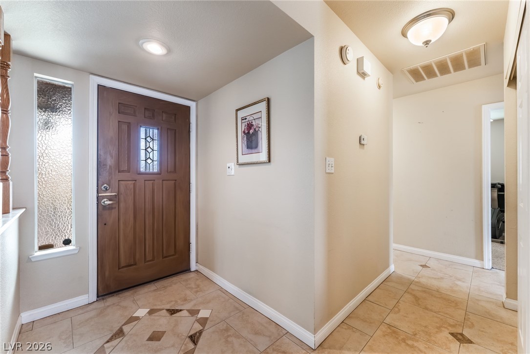 8320 West Eddy Stone Drive Property Photo 6