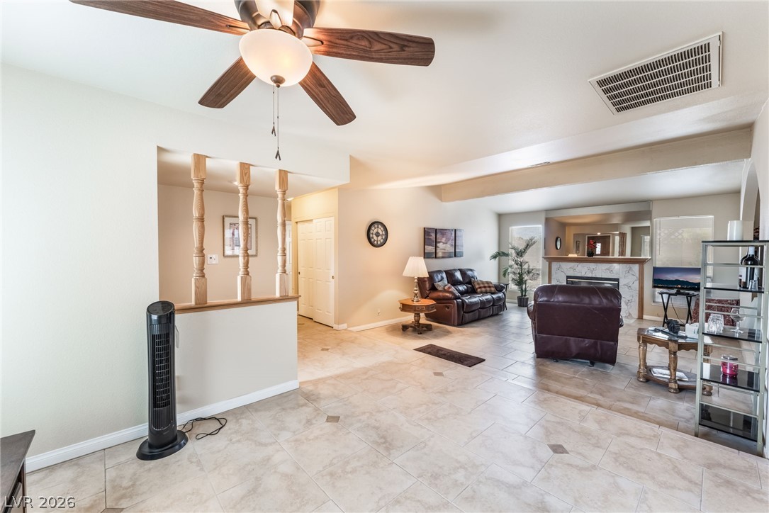 8320 West Eddy Stone Drive Property Photo 8
