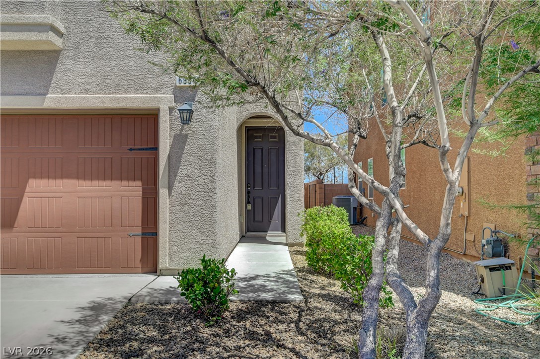 6954 Sturgeon Cape Avenue Property Photo 3