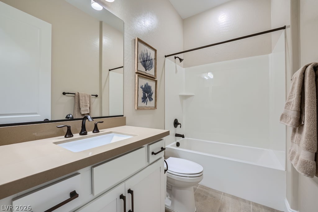 10049 Auburn Rose Avenue Property Photo 14
