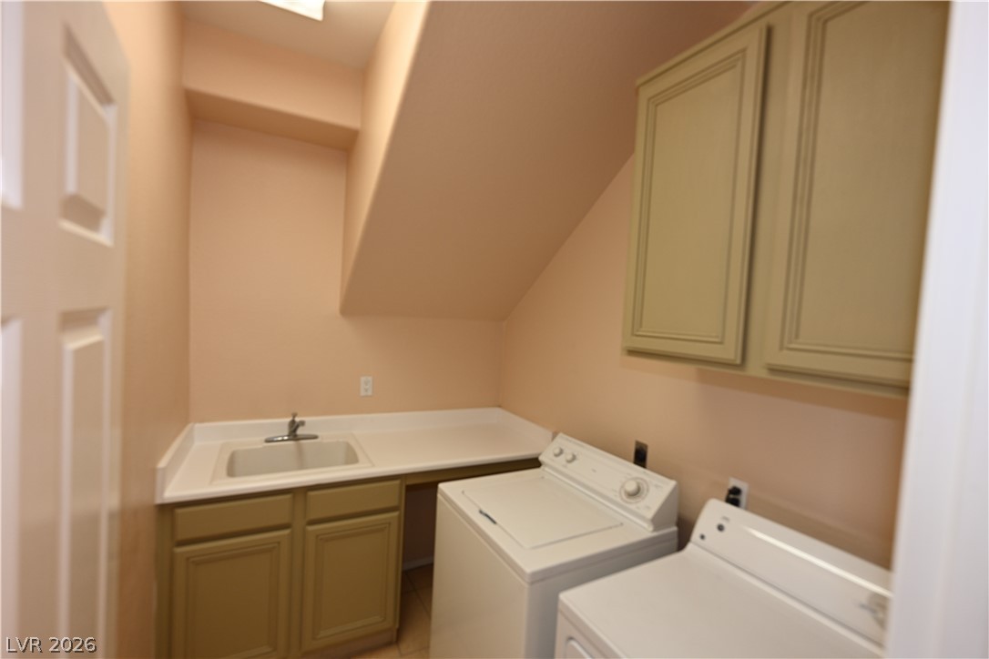 4711 Grand Ridge Court Property Photo 3