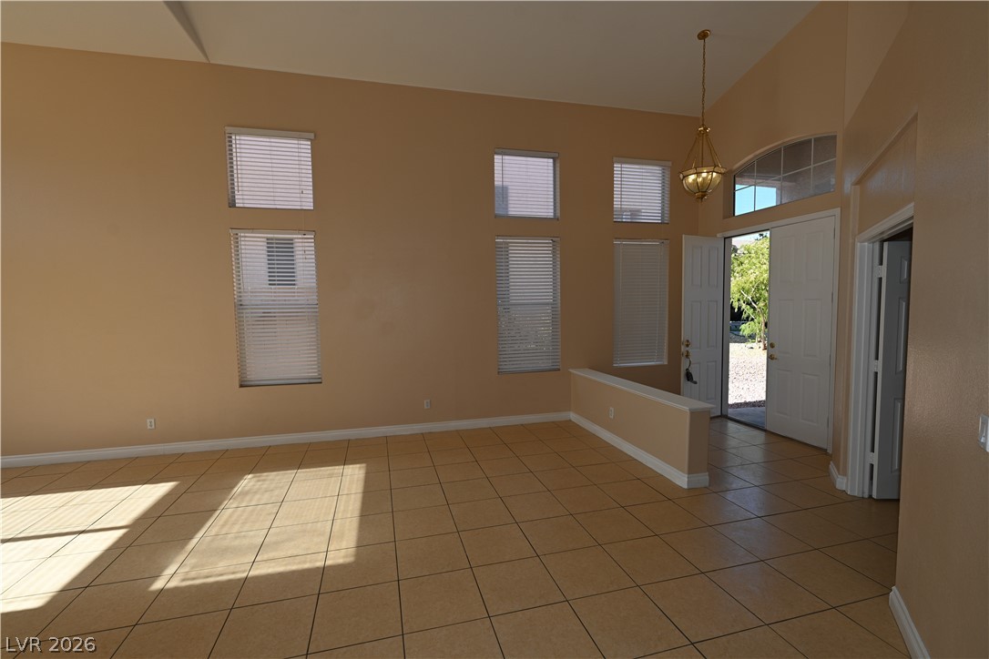 4711 Grand Ridge Court Property Photo 6