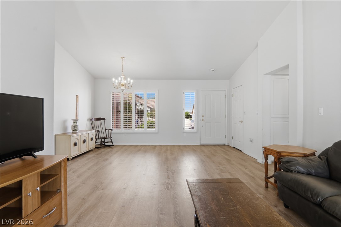 9917 Woodhouse Drive Property Photo 11