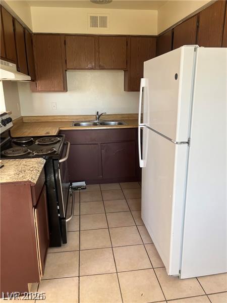 4783 Corsaire Avenue Property Photo 3