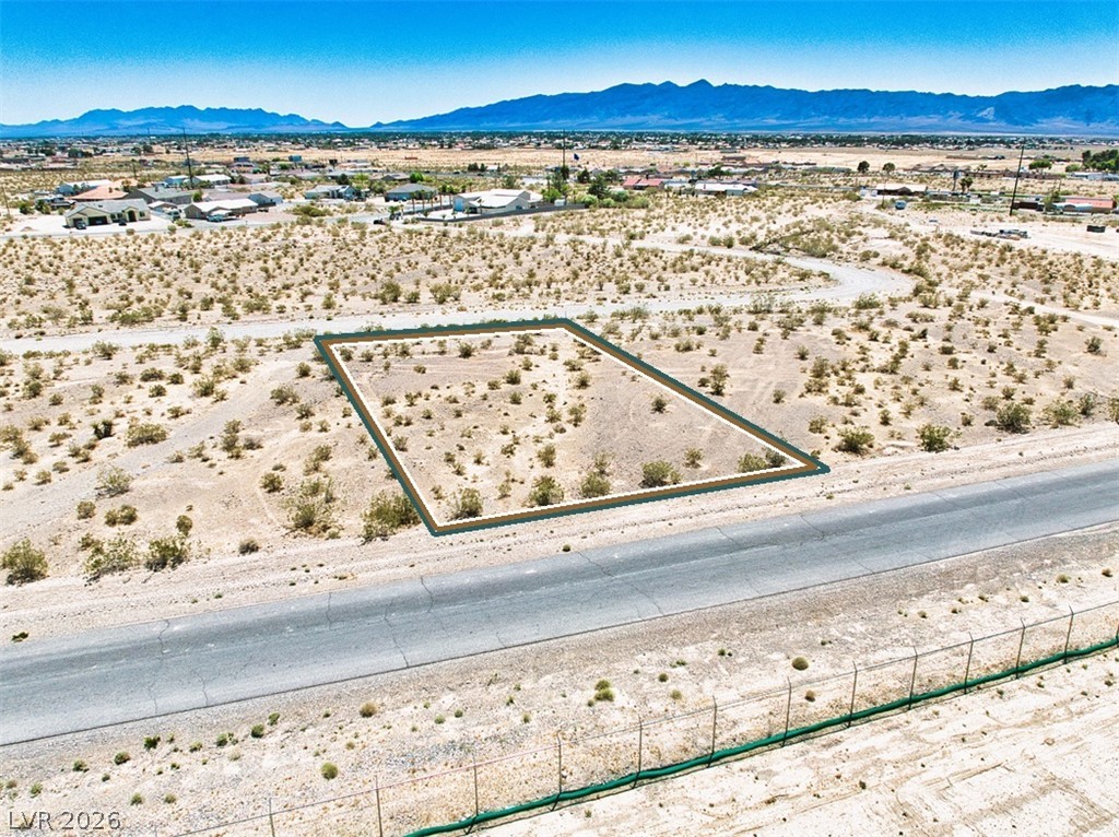 1720 East Mescalero Avenue Property Photo 6