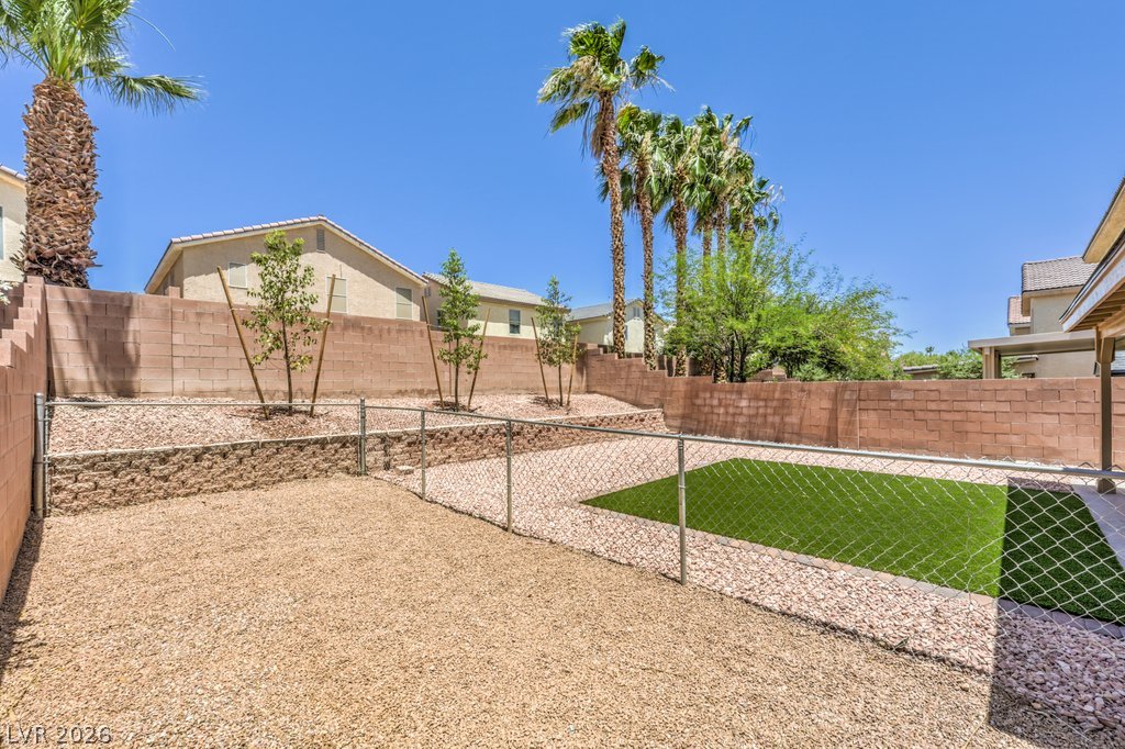5016 Dancing Lights Avenue Property Photo 37