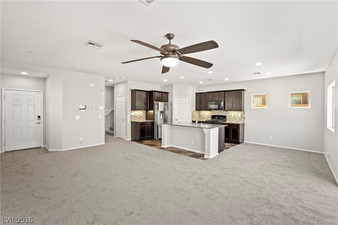 1140 Jesse Harbor Avenue Property Photo 8