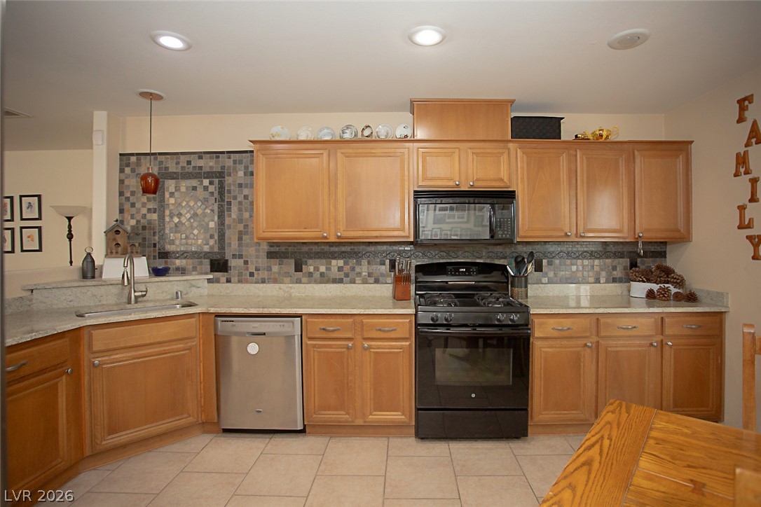 8913 Perfect Diamond Court Property Photo 7