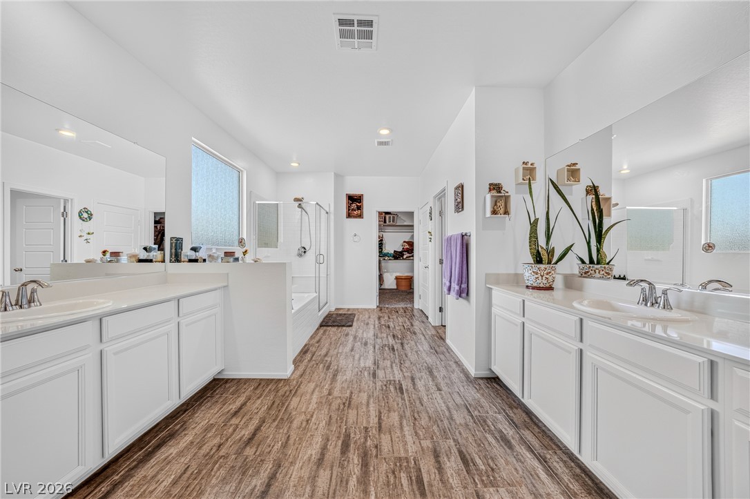 4920 Peppertree Street Property Photo 4