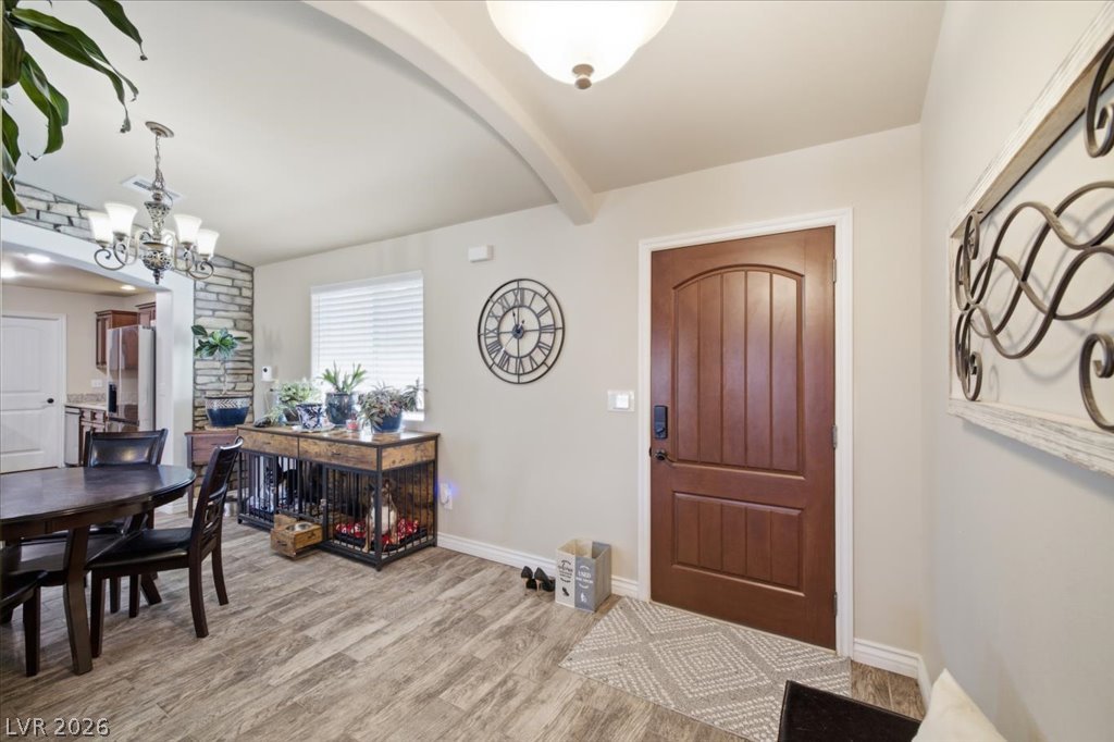 6711 Greenbriar Court Property Photo 5