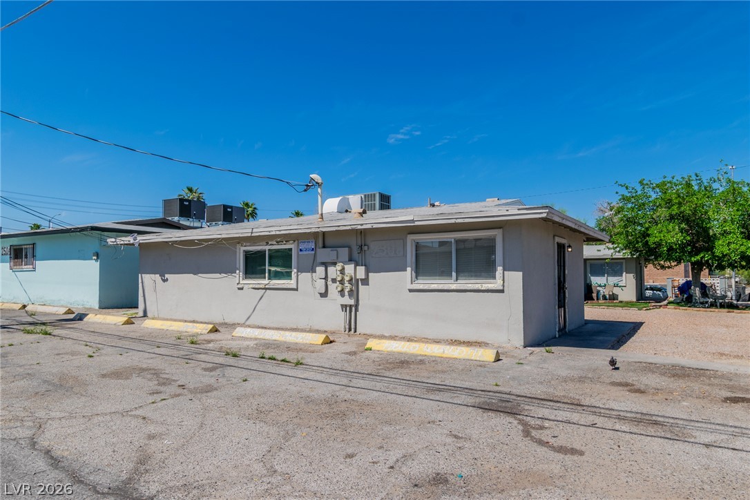 2508 East Mesquite Avenue Property Photo 5