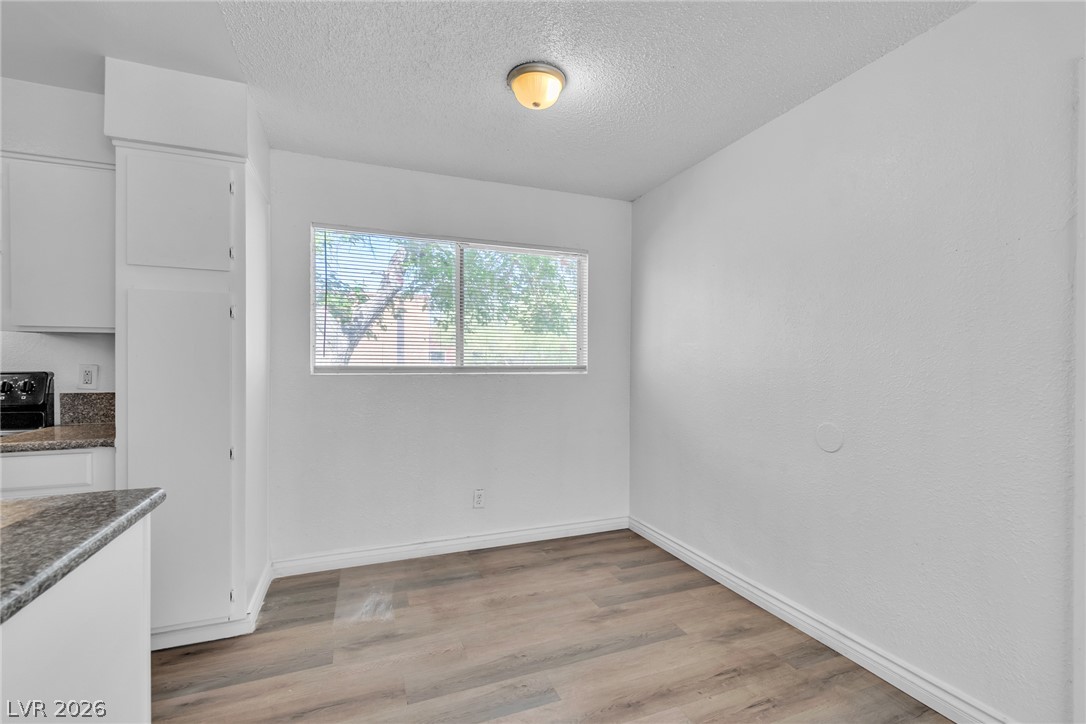 2508 East Mesquite Avenue Property Photo 9