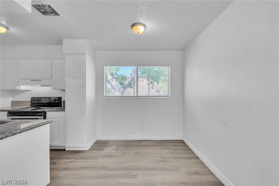 2508 East Mesquite Avenue Property Photo 10