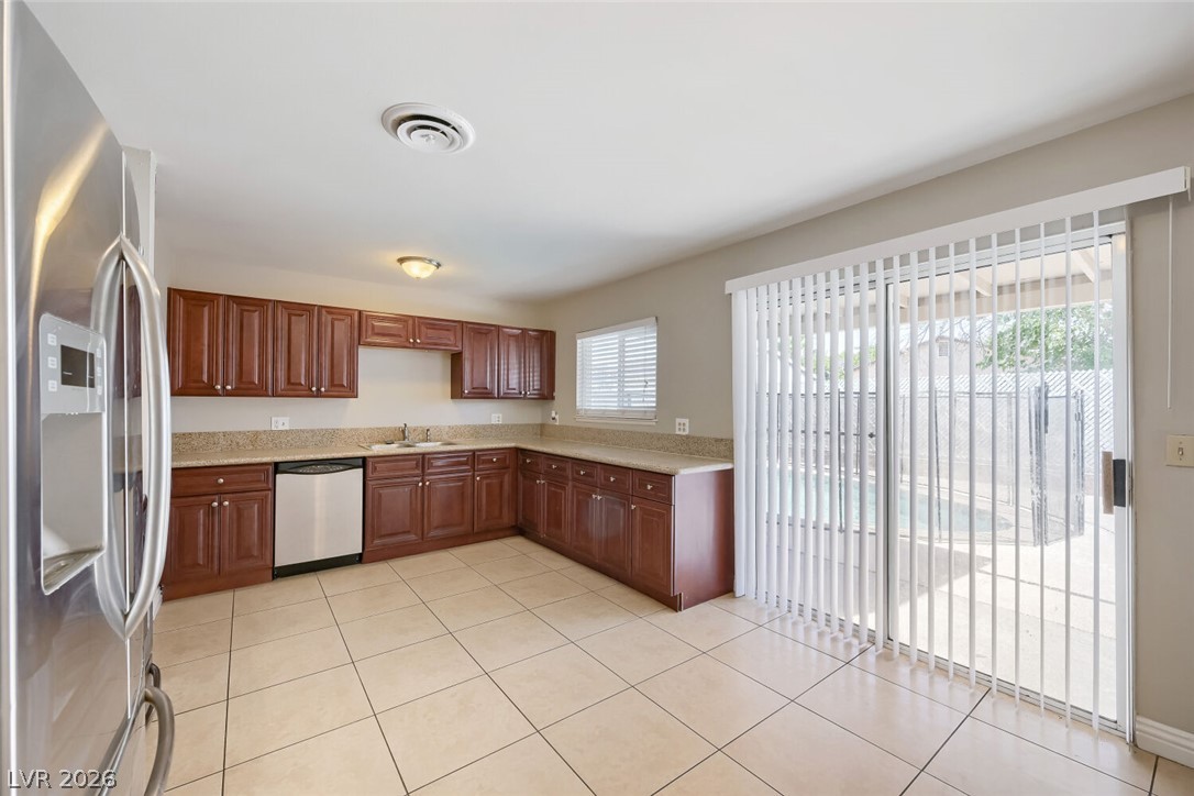 6321 Portola Road Property Photo 13
