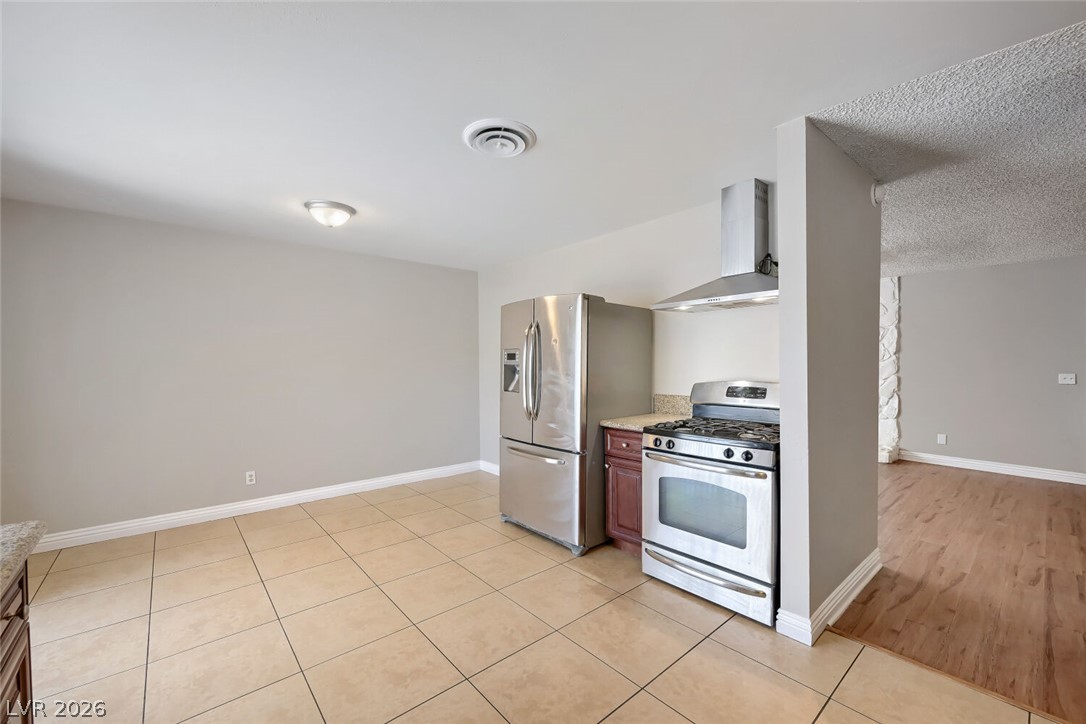 6321 Portola Road Property Photo 18