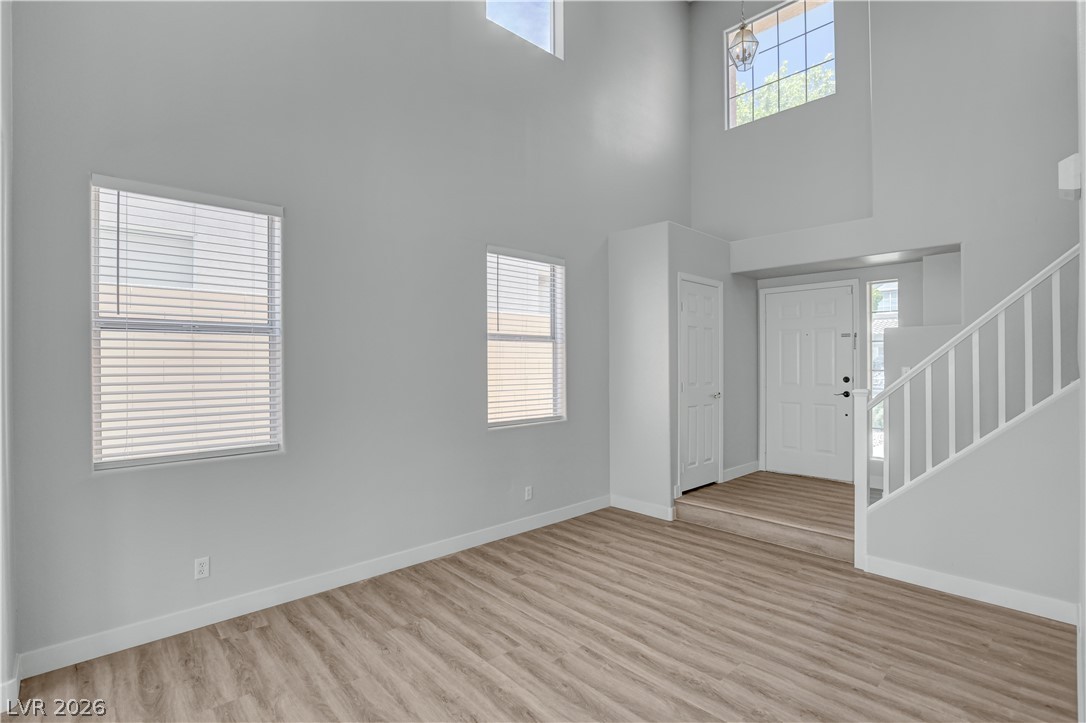 9737 Ravine Avenue Property Photo 9