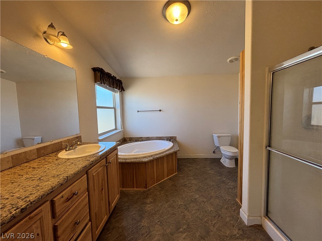 910 North Sawblade Circle Property Photo 14