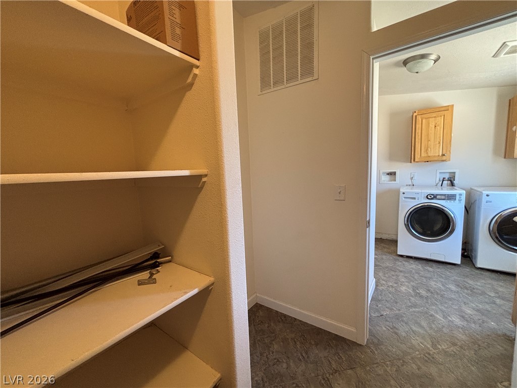910 North Sawblade Circle Property Photo 19