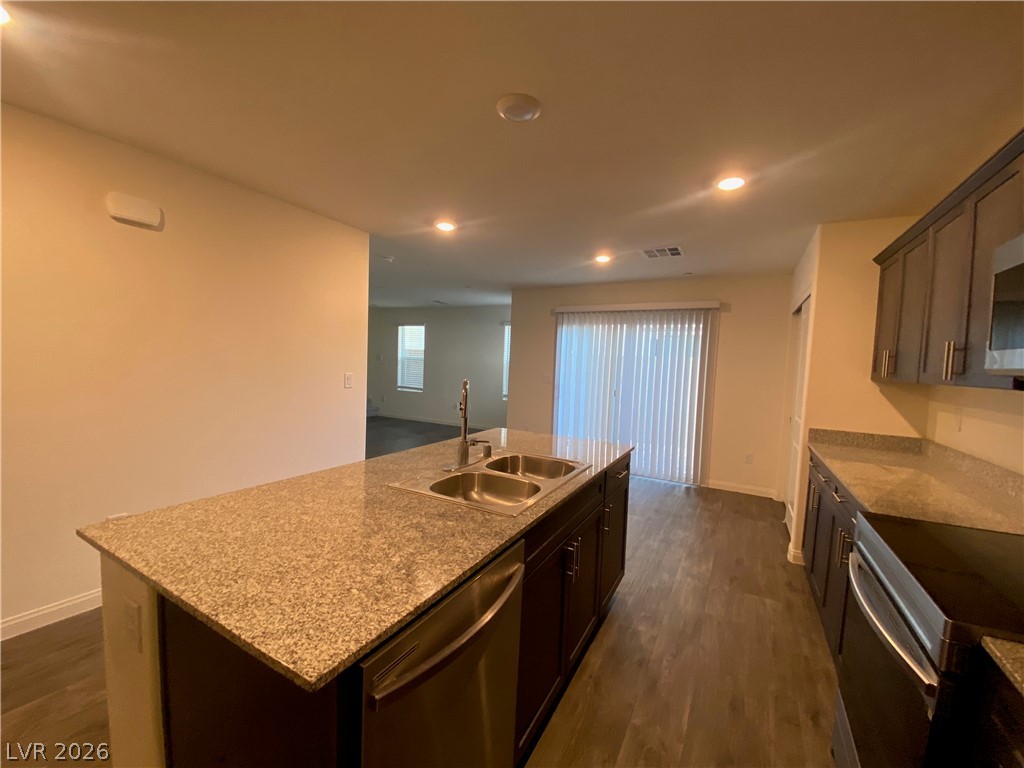 6882 Magenta Moon Street Property Photo 2