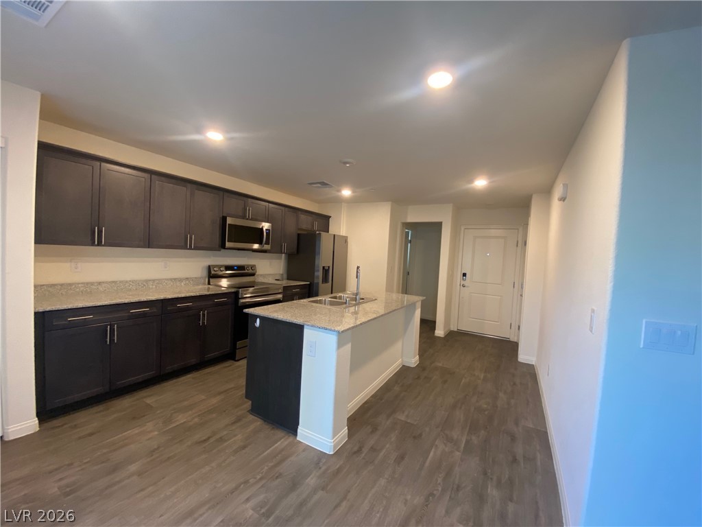 6882 Magenta Moon Street Property Photo 3