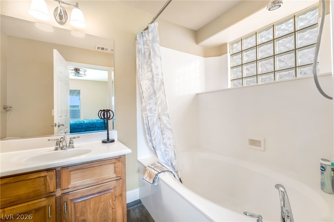 6877 Philharmonic Avenue Property Photo 6