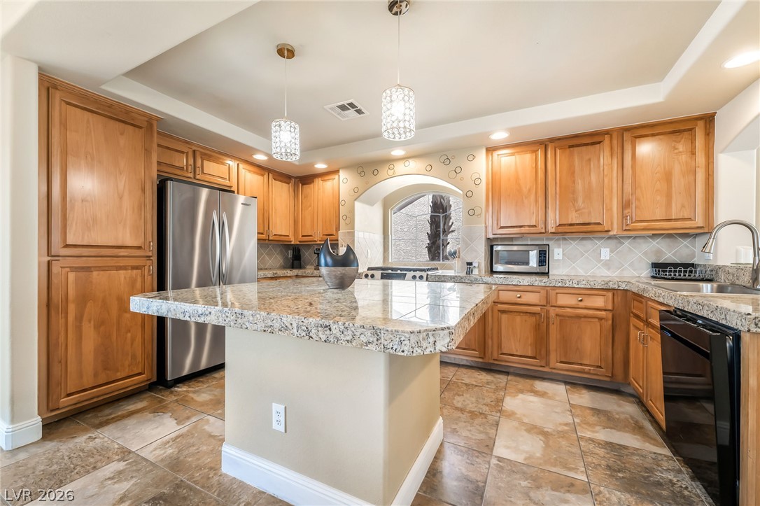 6877 Philharmonic Avenue Property Photo 11