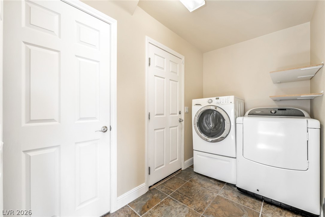6877 Philharmonic Avenue Property Photo 21