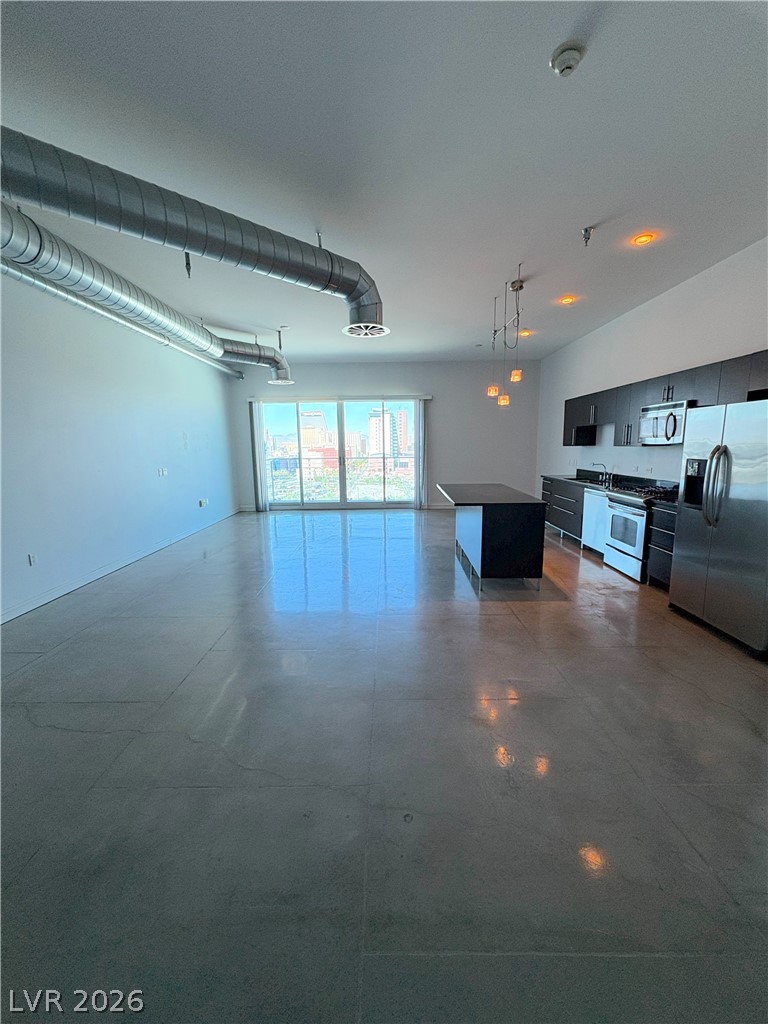200 Hoover Avenue 1010 Property Photo 6