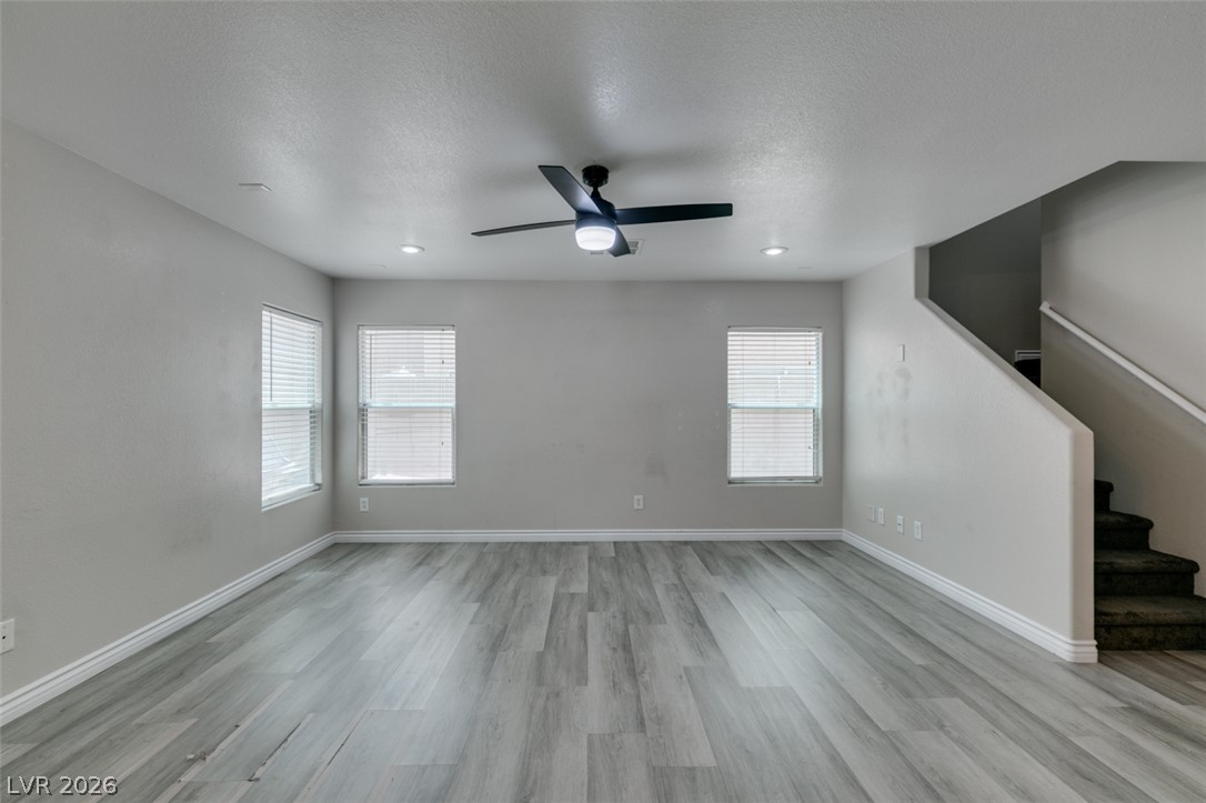 1141 Orange Meadow Street Property Photo 8