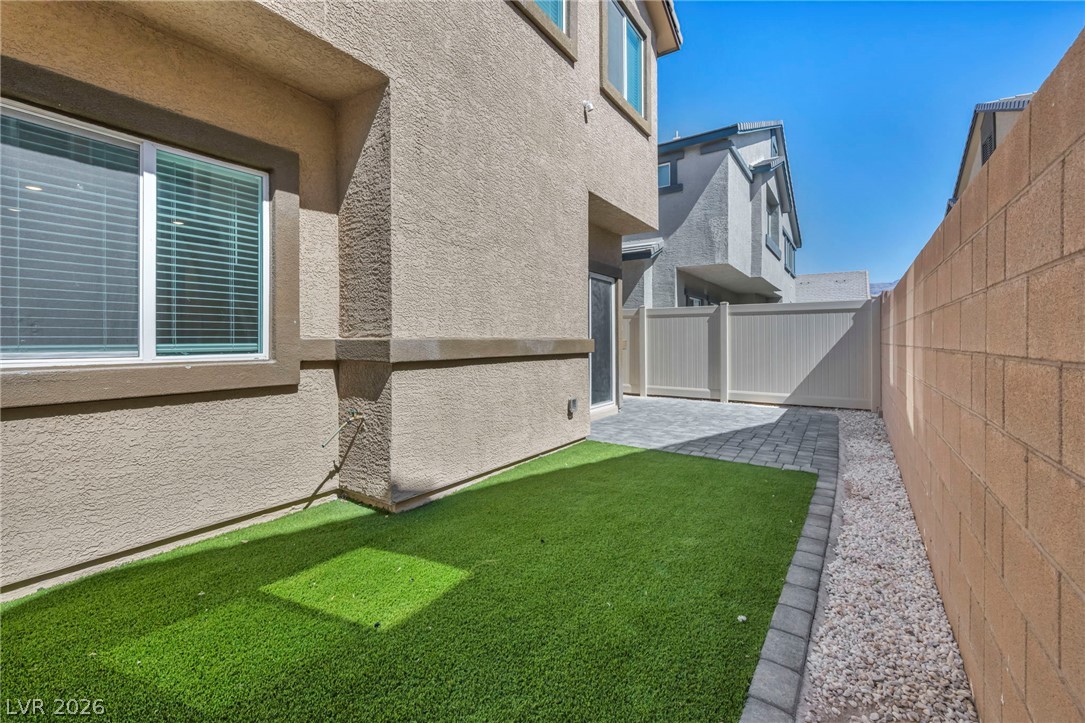 7870 Aurora Sky Street 3 Property Photo 7