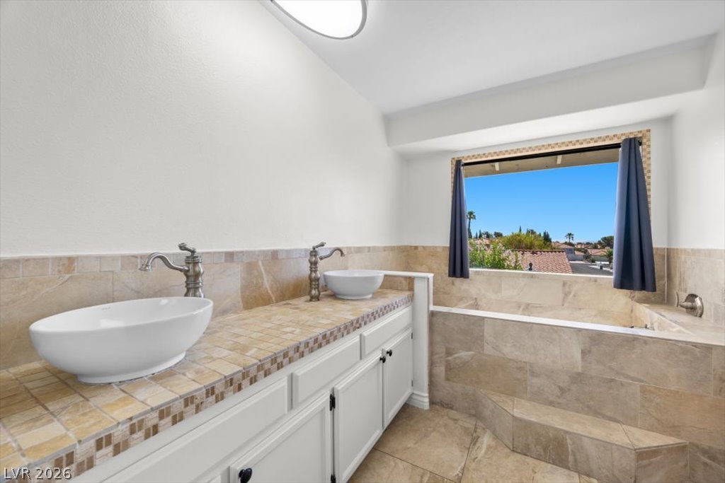 3116 Port Side Drive Property Photo 15