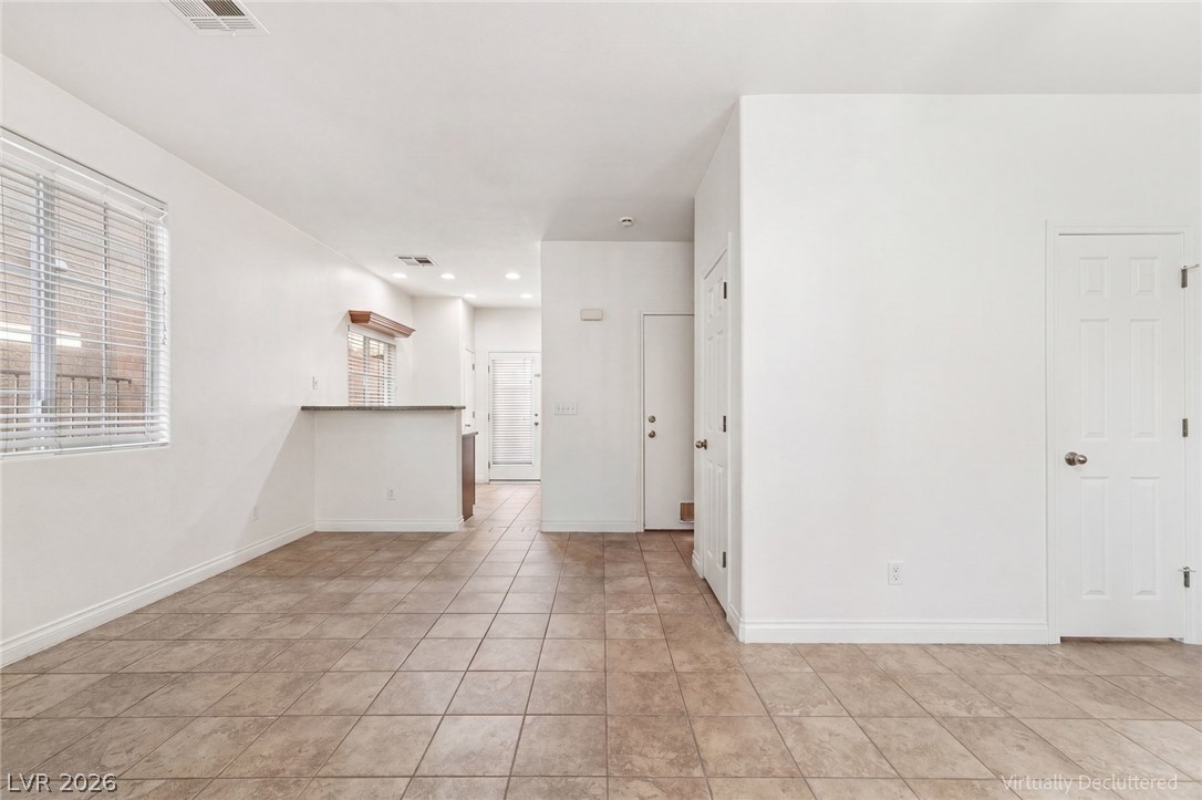 9838 Hanover Grove Avenue Property Photo 2