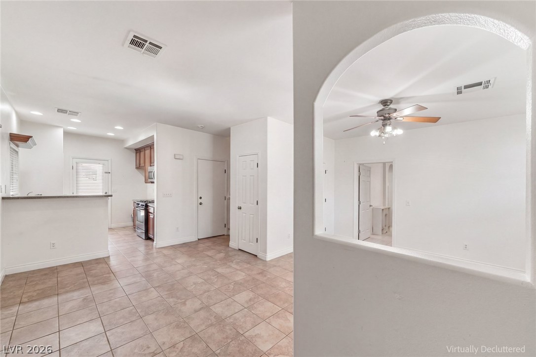 9838 Hanover Grove Avenue Property Photo 8