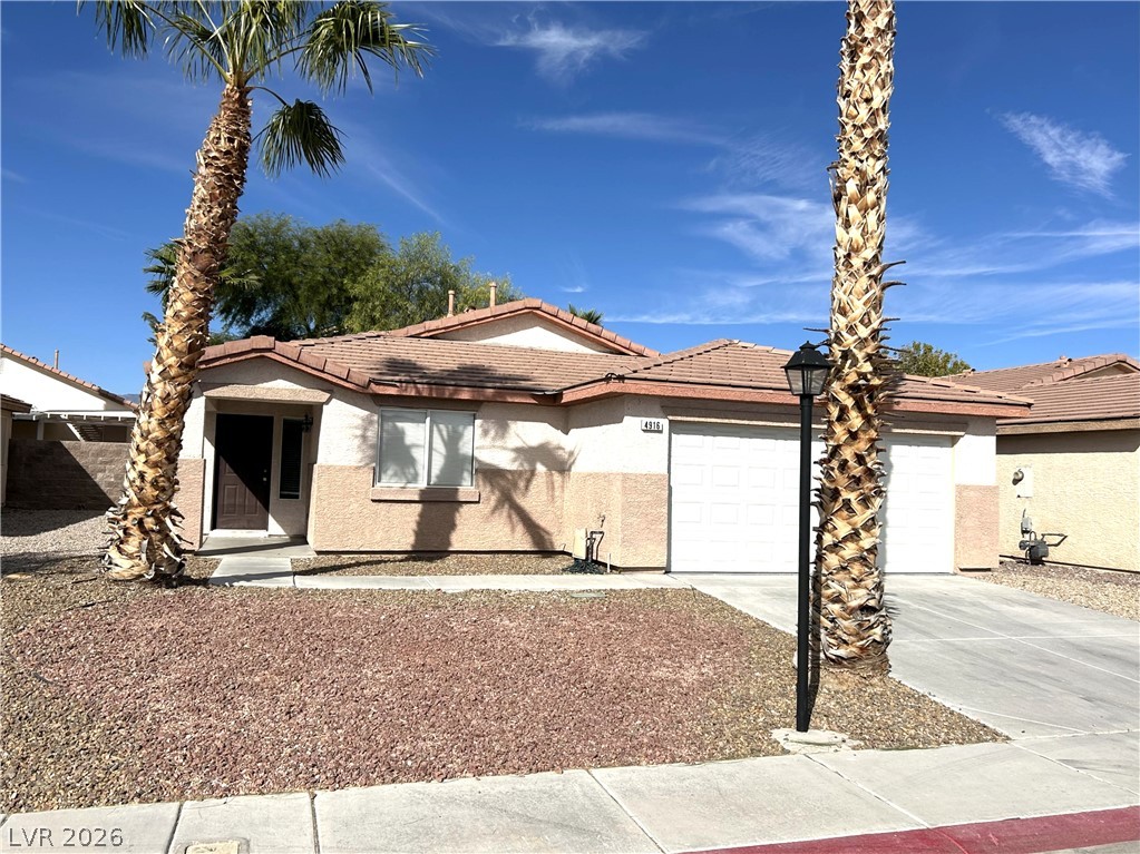 4916 River Splash Avenue Property Photo 1