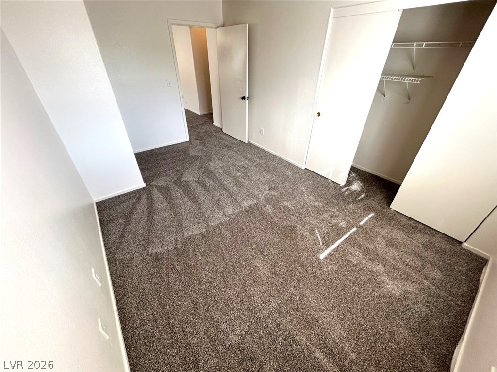 4916 River Splash Avenue Property Photo 10