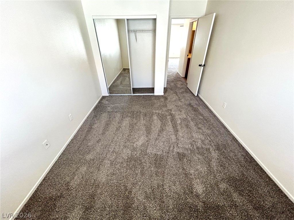 4916 River Splash Avenue Property Photo 16