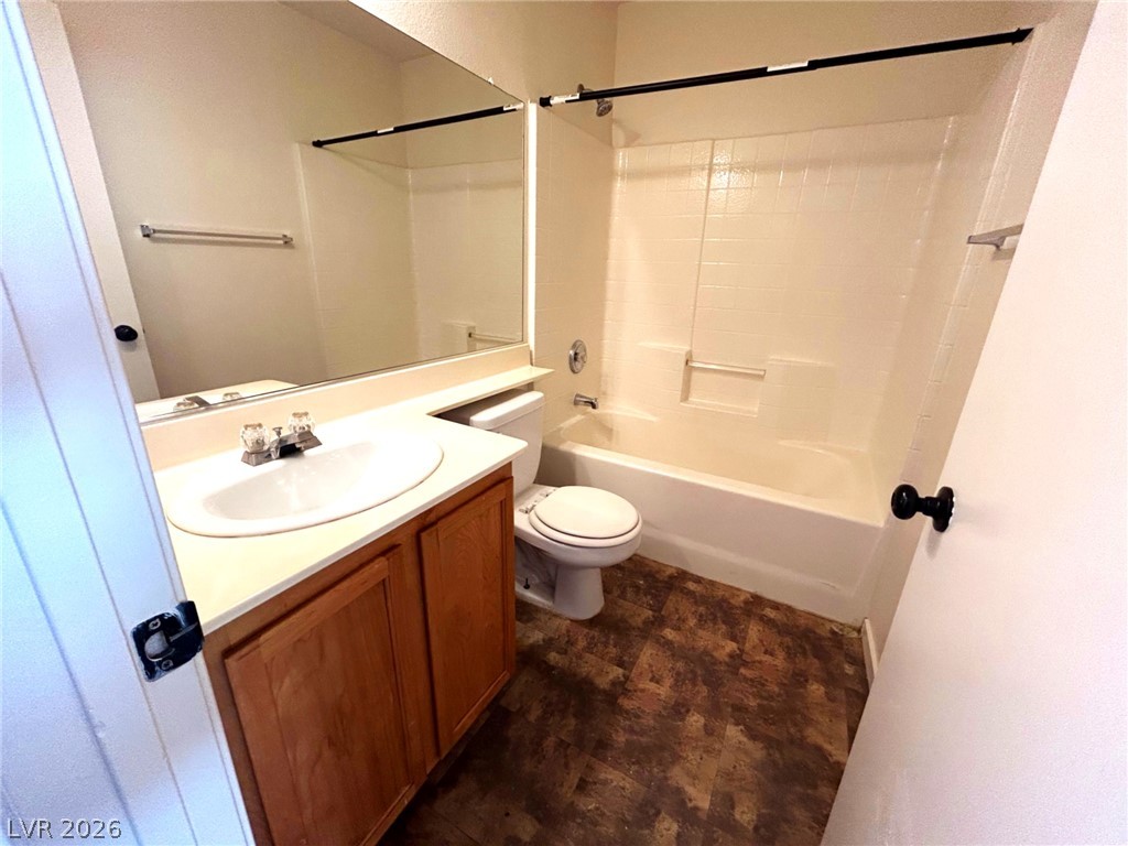 4916 River Splash Avenue Property Photo 17