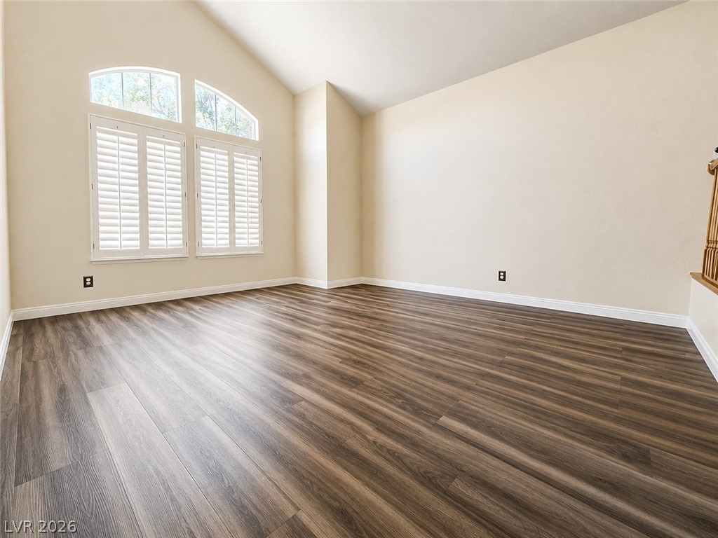 940 Cedarcliff Avenue Property Photo 3