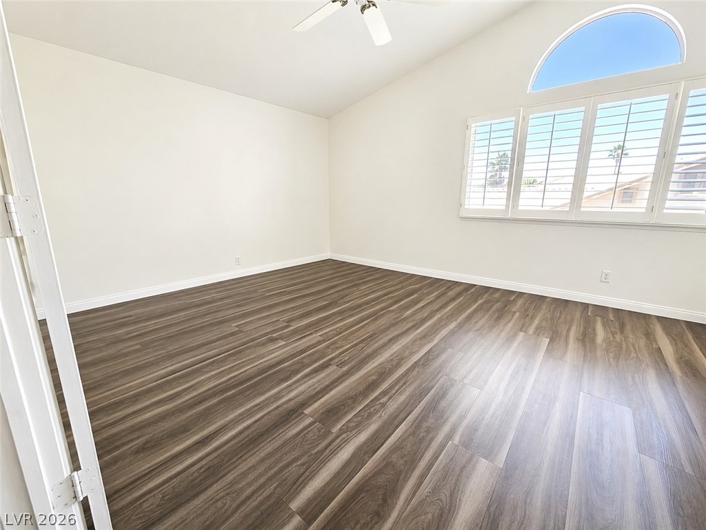 940 Cedarcliff Avenue Property Photo 15