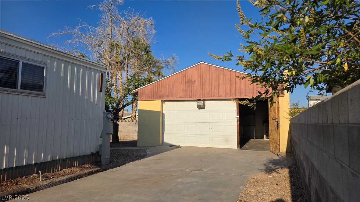 1316 Aspen Drive Property Photo 2